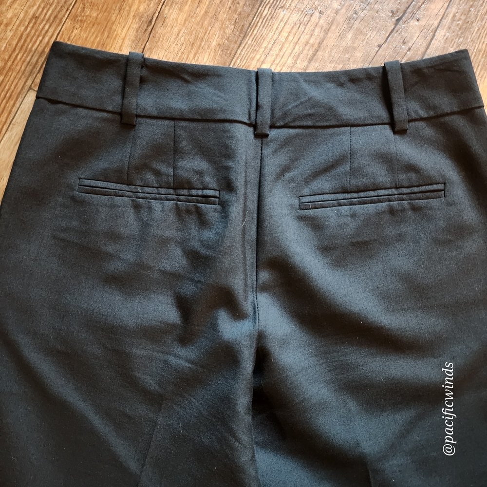 Ann Taylor Pleated Signature Black Slacks Pants Size 0 EUC! - Picture 7 of 15
